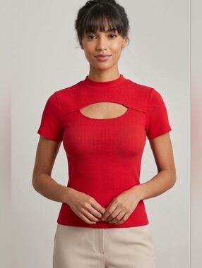 5 For $25✨️ Active USA Womens Size Medium/Large Red Top Cut Out Rib Knit Shirt